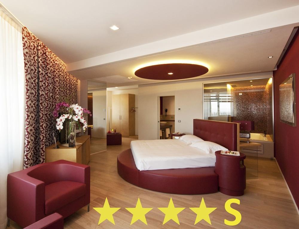 Hotel Glamour Bassano del Grappa Ngoại thất bức ảnh