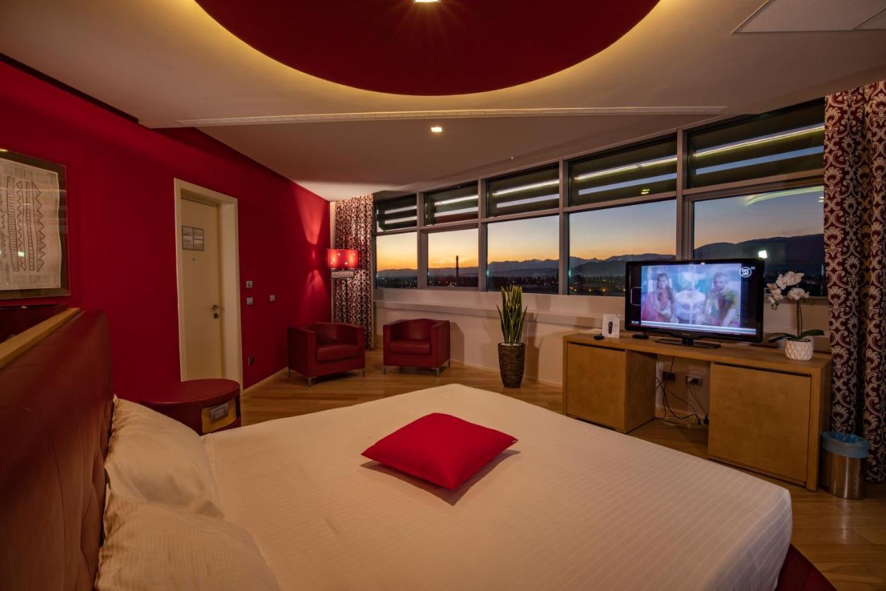 Hotel Glamour Bassano del Grappa Ngoại thất bức ảnh